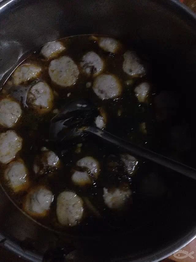 三丝紫菜丸子汤的做法
