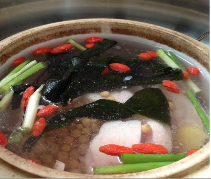 猪脚黄豆海带汤的做法