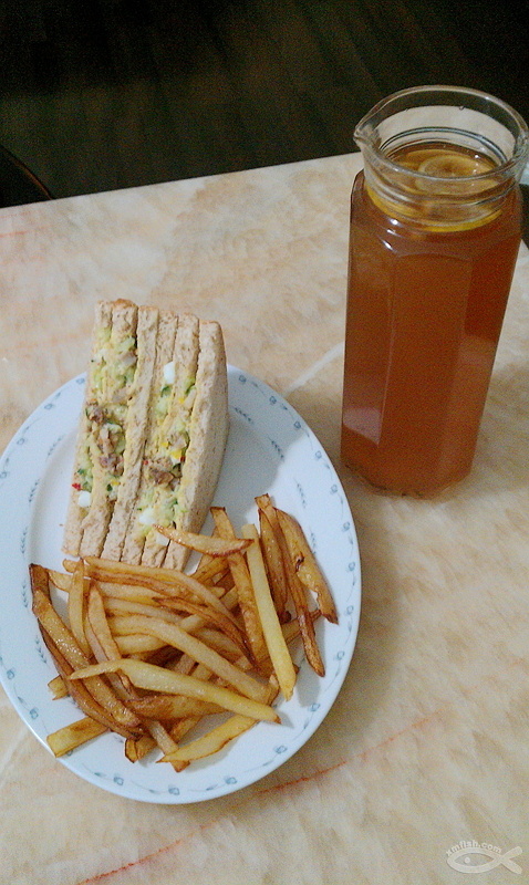 简易三明治+炸薯条+冰红茶