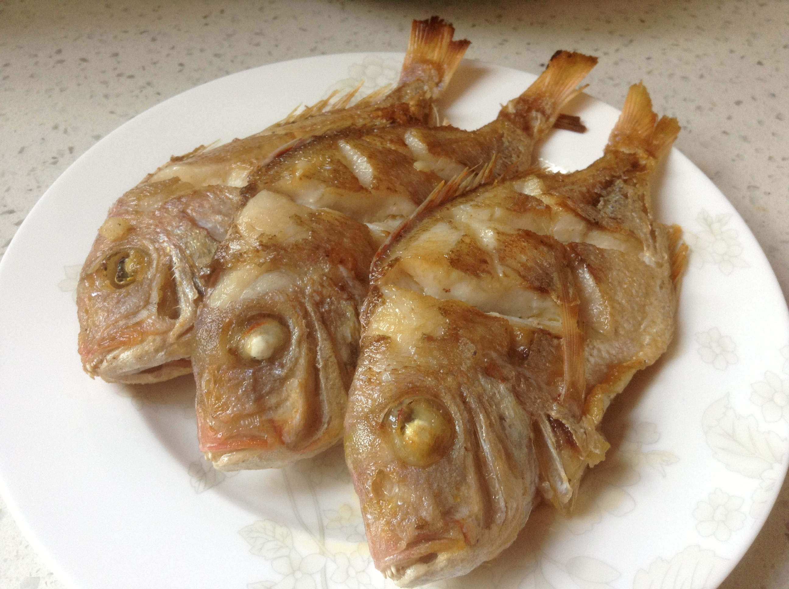 油炸干鱼怎么做_油炸干鱼的做法_豆果美食
